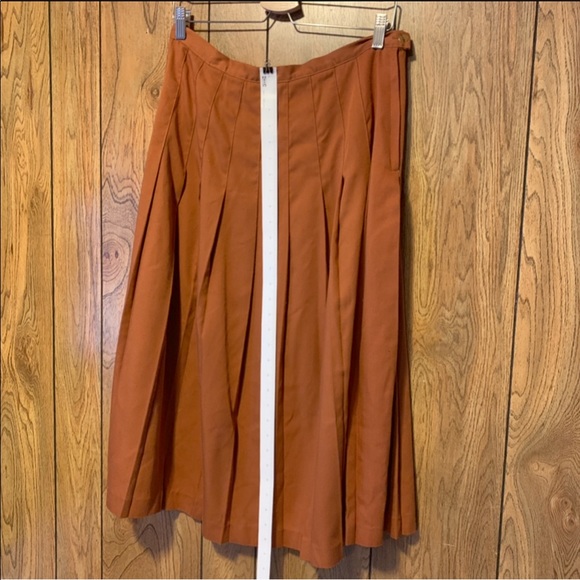 BRIGGS | Vintage Pleated Skirt - Picture 5 of 6
